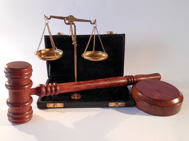W czym zdoła nam pomóc radca prawny? W których kwestiach i w jakich płaszczyznach prawa wspomoże nam radca prawny?